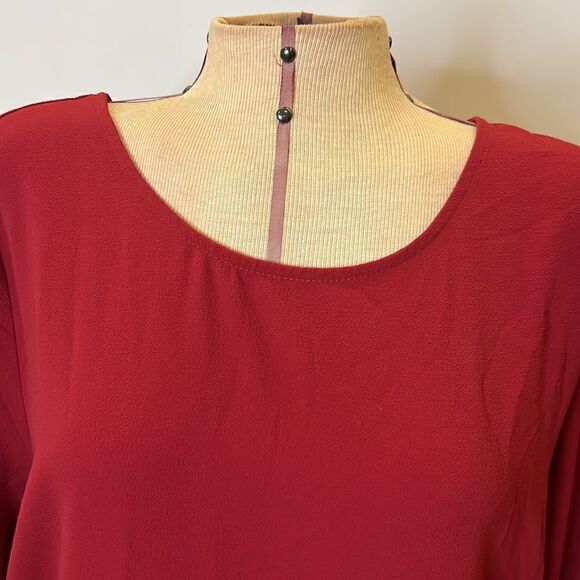 MUD PIE Red Ruffle Hem Blouse  - Size Large - Picture 4 of 13